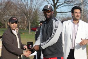 Dyon Ravello receives his runners-up medal 